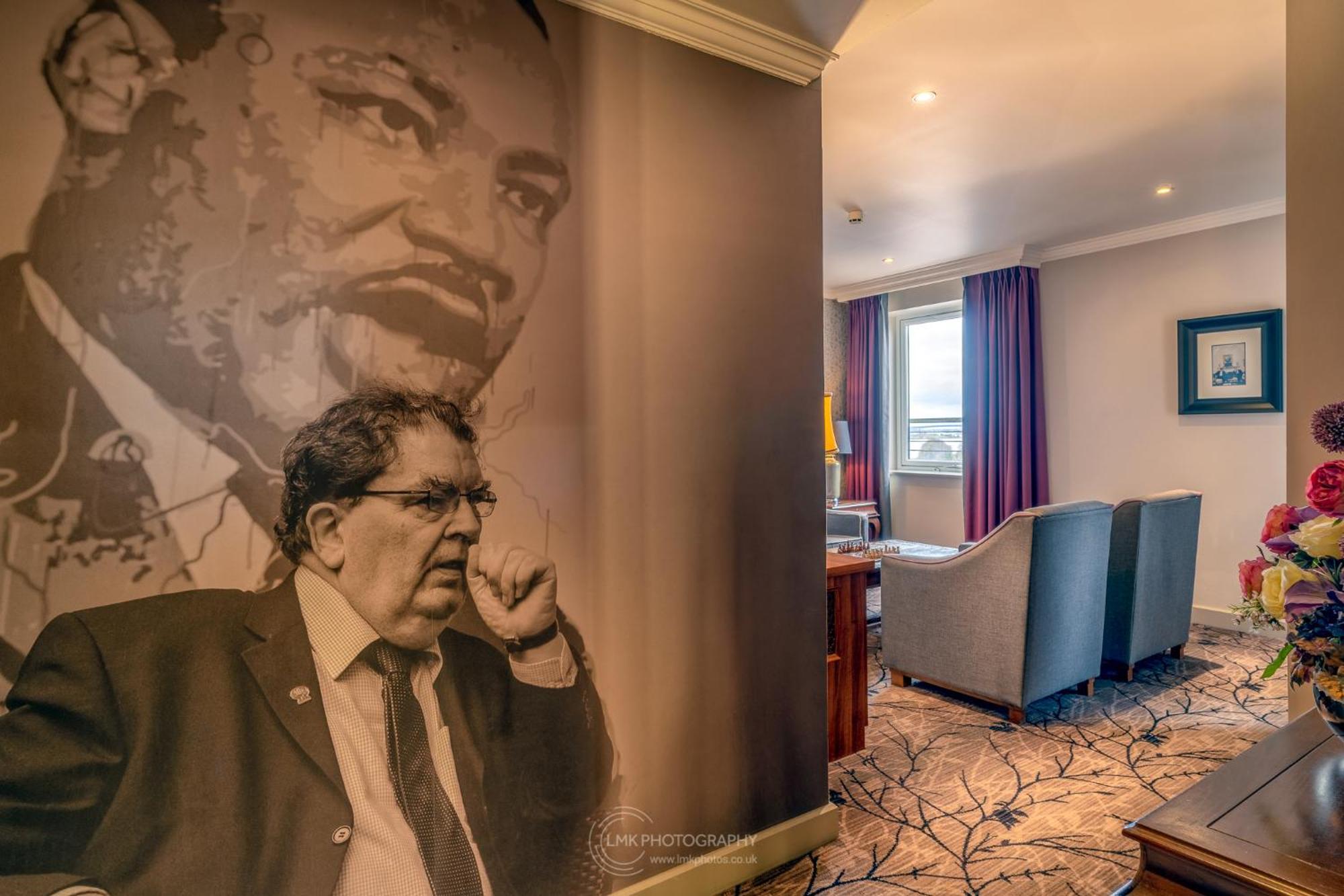 City Hotel Лондондерри Экстерьер фото